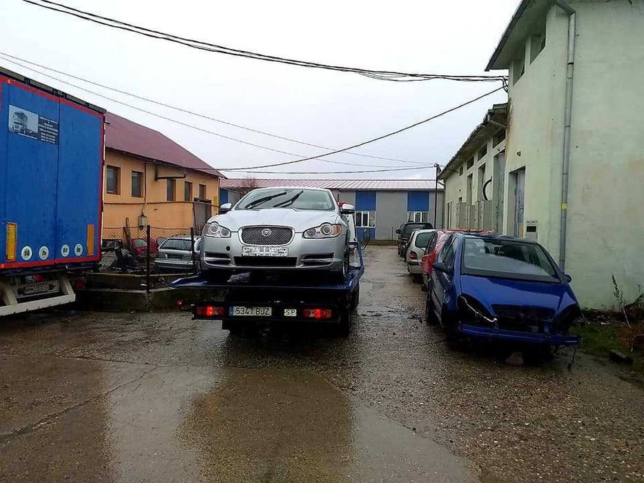 Dezmembram Jaguar XF an 2012 motor 3.0 diesel euro 5 cutie automata