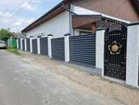 Construim garduri din panouri stil jaluzele, sipca metalica si altele