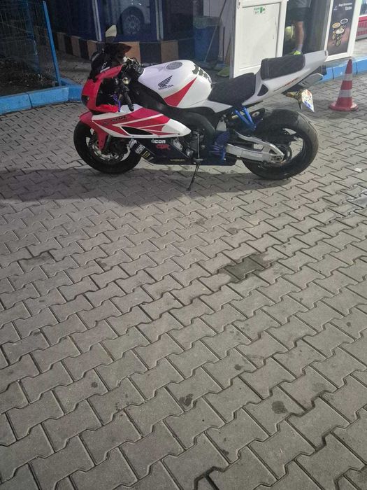Vand/Schimb Honda CBR 1000RR.