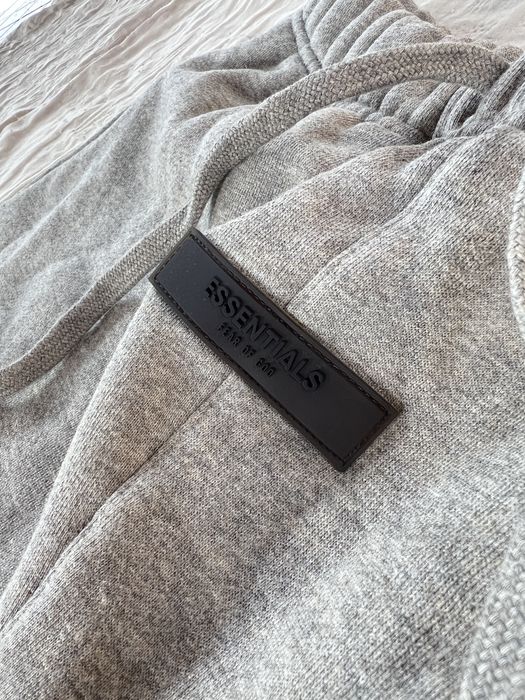 Екип Essentials Gray