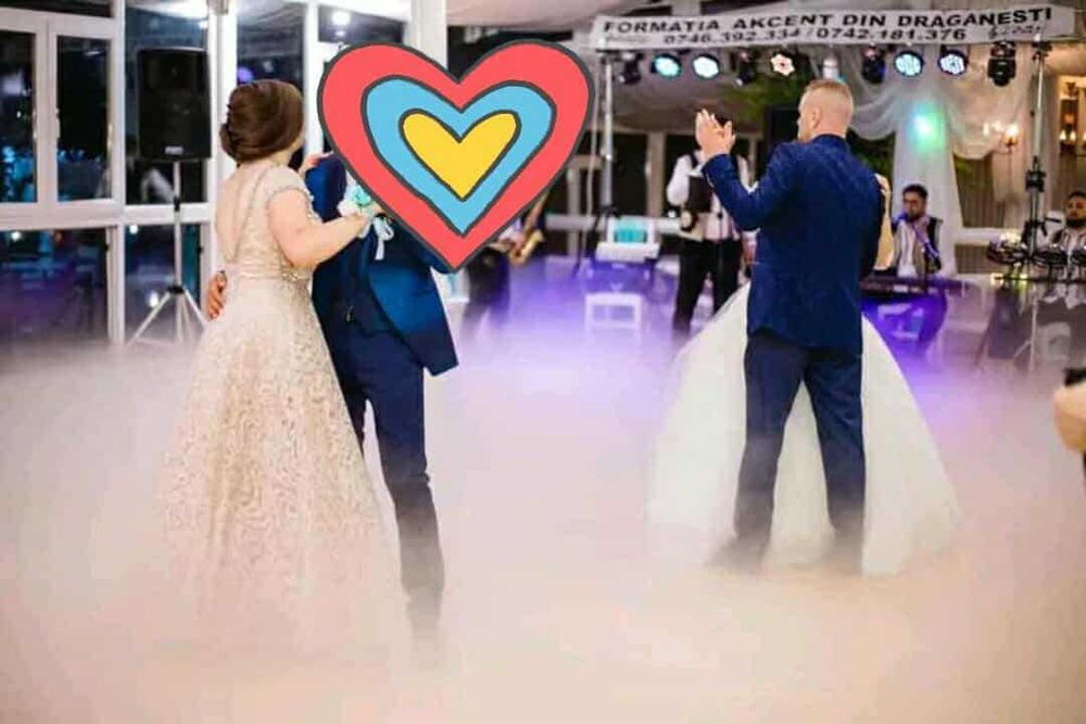 Rochie naşă,purtata o singura data