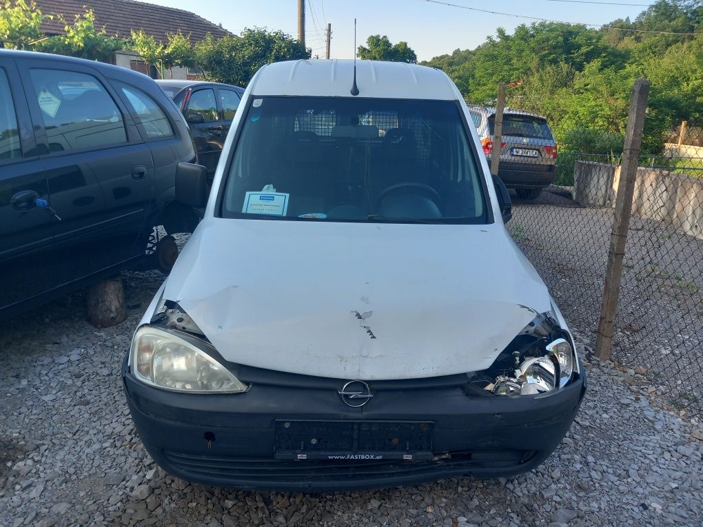 Opel Combo 1.3cdti-75кс./2010г/- на части