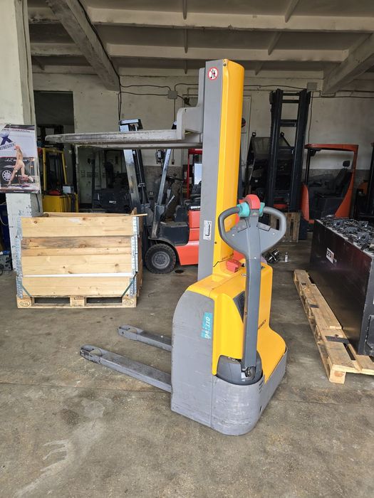 Jungheinrich EMC 110 Transpaleta electrica cu catarg Jungheinrich EMC 110 an 2021