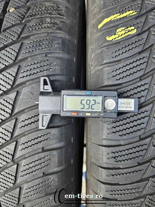 SET 4 Anvelope Iarna 245/50 R19 BRIDGESTONE Blizzak LM001 105V Runflat