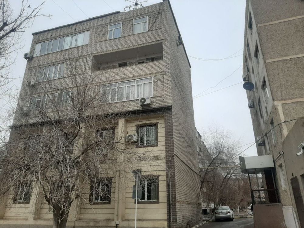 Продам 2-х комнатную квартиру в центре города по улице Ауезова д 24  О