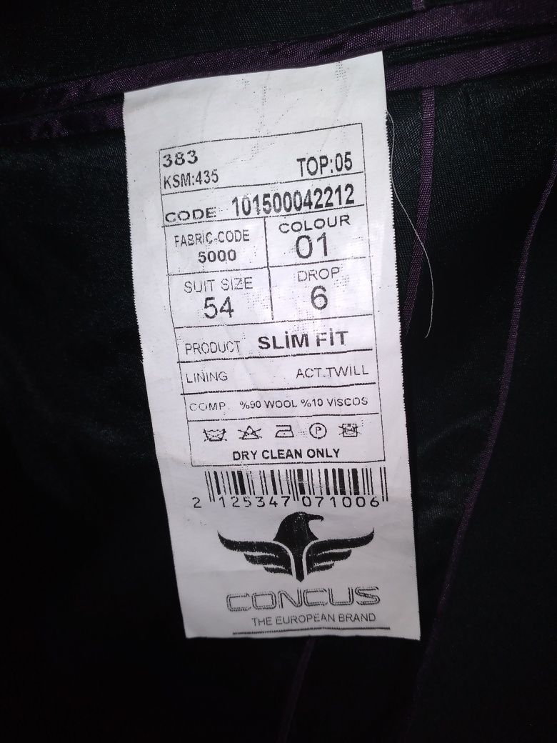 Костюм CONCUS, 54 размера (пиджак+брюки) в отличном состоянии приталин
