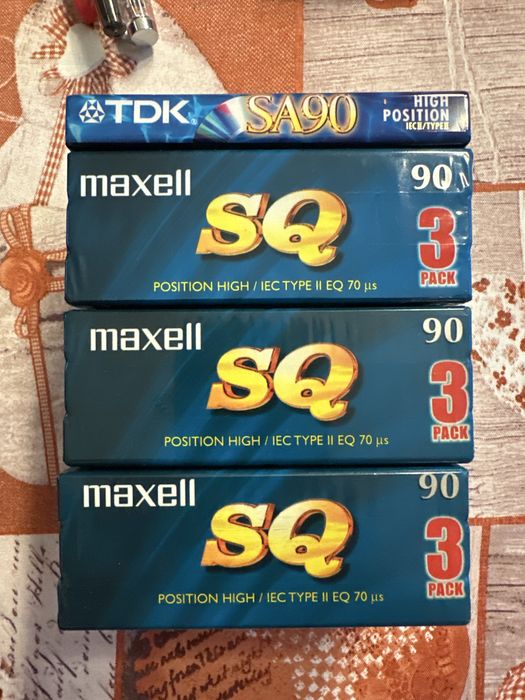10 casete audio chrome sigilate Maxell / TDK