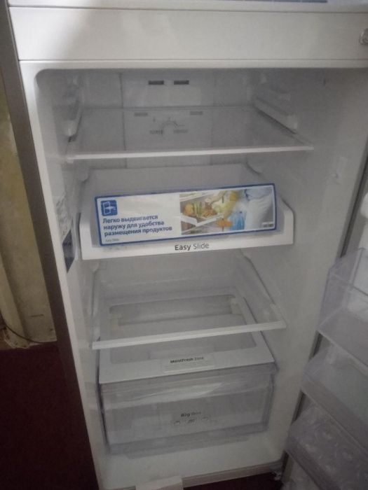 Продается холодильник SAMSUNG