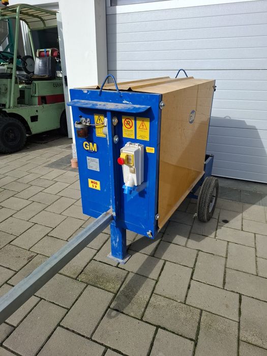 Mașina de curățat/spălat panouri ,cofraje galbene Doka la 220 V