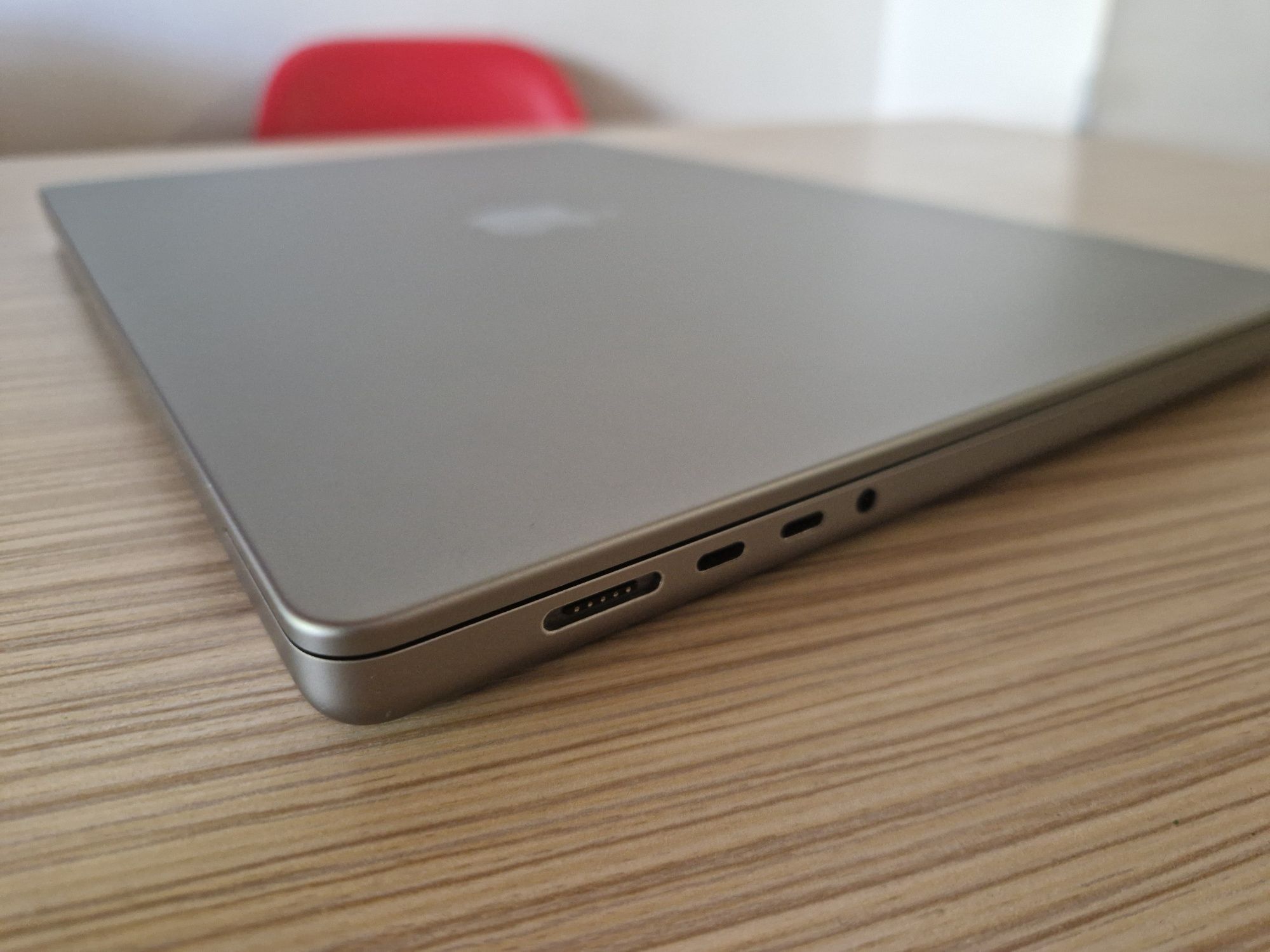 Apple MacBook Pro 16'' 2021 M1 32GB RAM 512 GB Storage