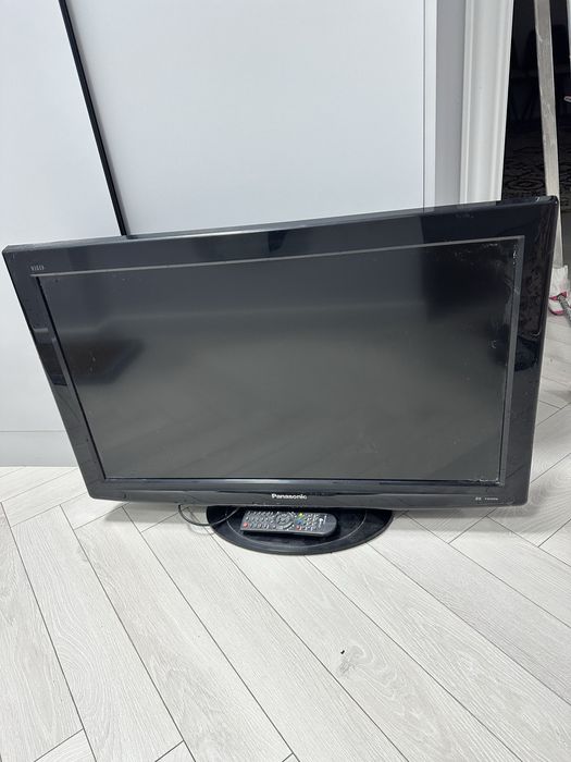 Телевизор Панасоник большой