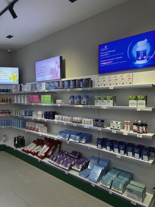 Продается Витрина для магазина