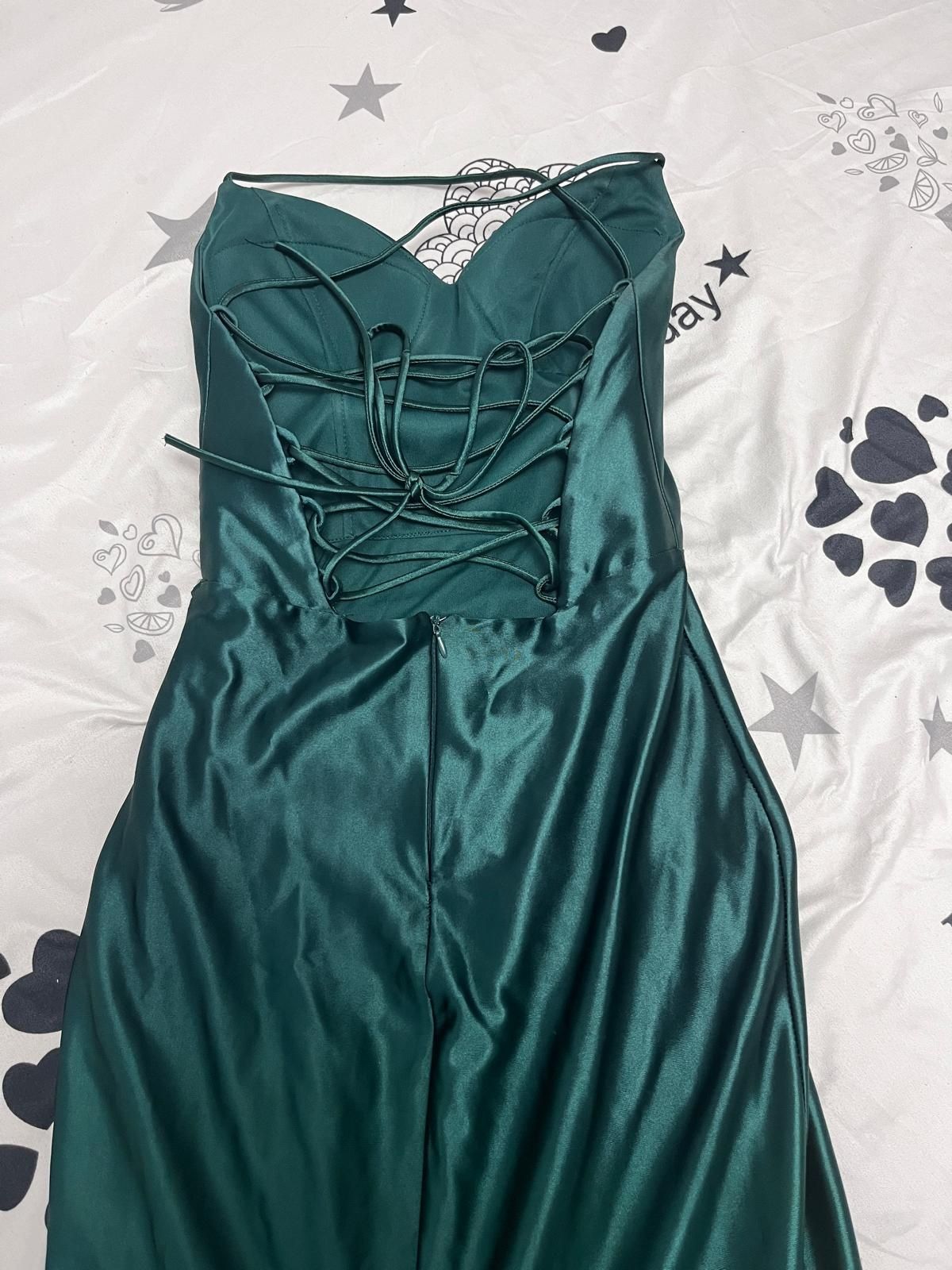 Vând rochie elegantă!