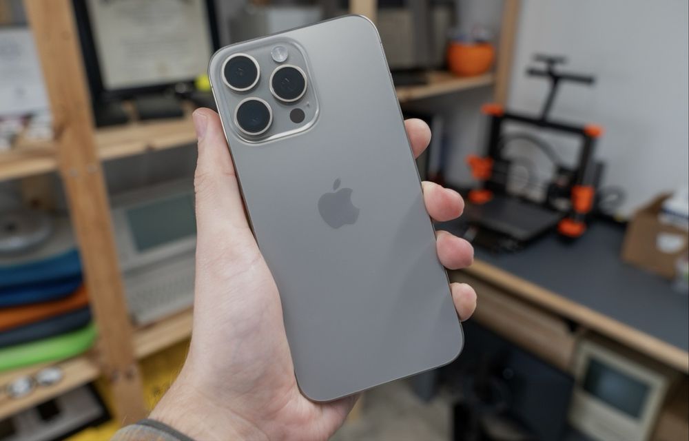 Iphone 15 pro max 94 yomks