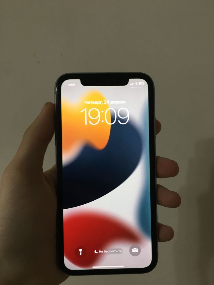 Обменяю iphone 11 64 gb ios 17.7.2