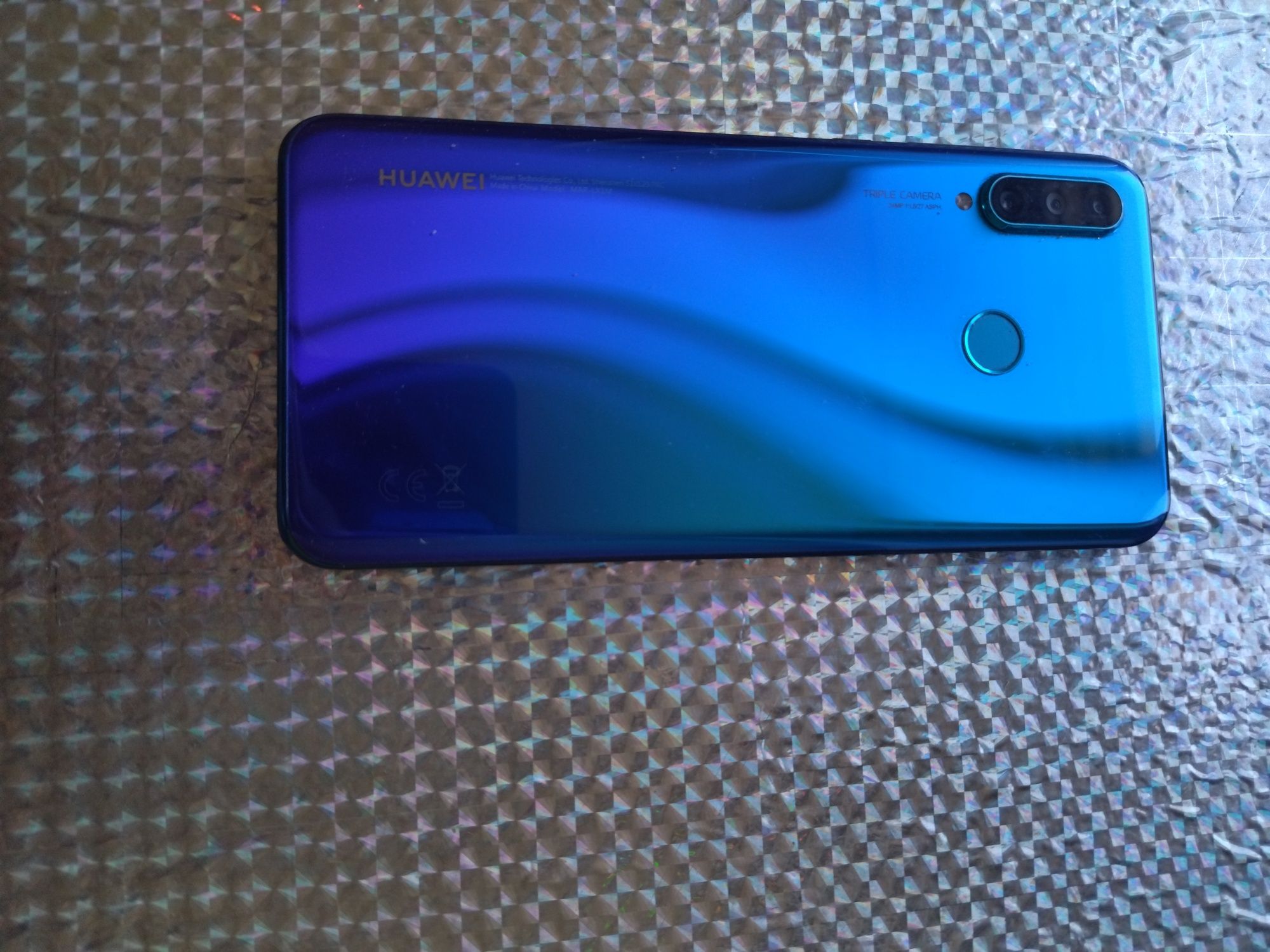 Смартфон Huawei P30 Lite