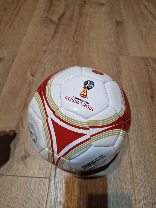 Minge Noua Fifa World Cup Russia 2018 , mingea este noua ,nefolosita.