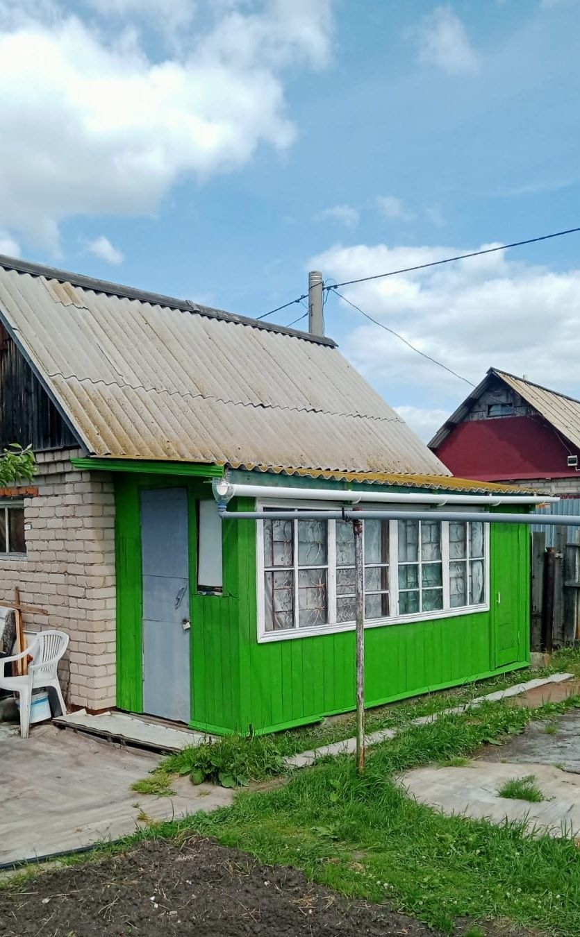 Продам дачу в обществе ,, Лада "