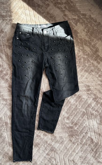 Дънки с перли 31 размер