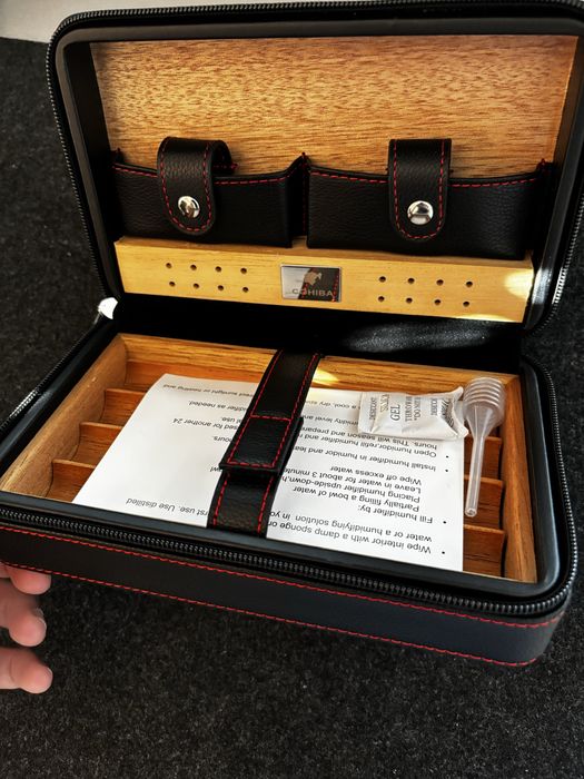 Кожени Калъфи за Пури