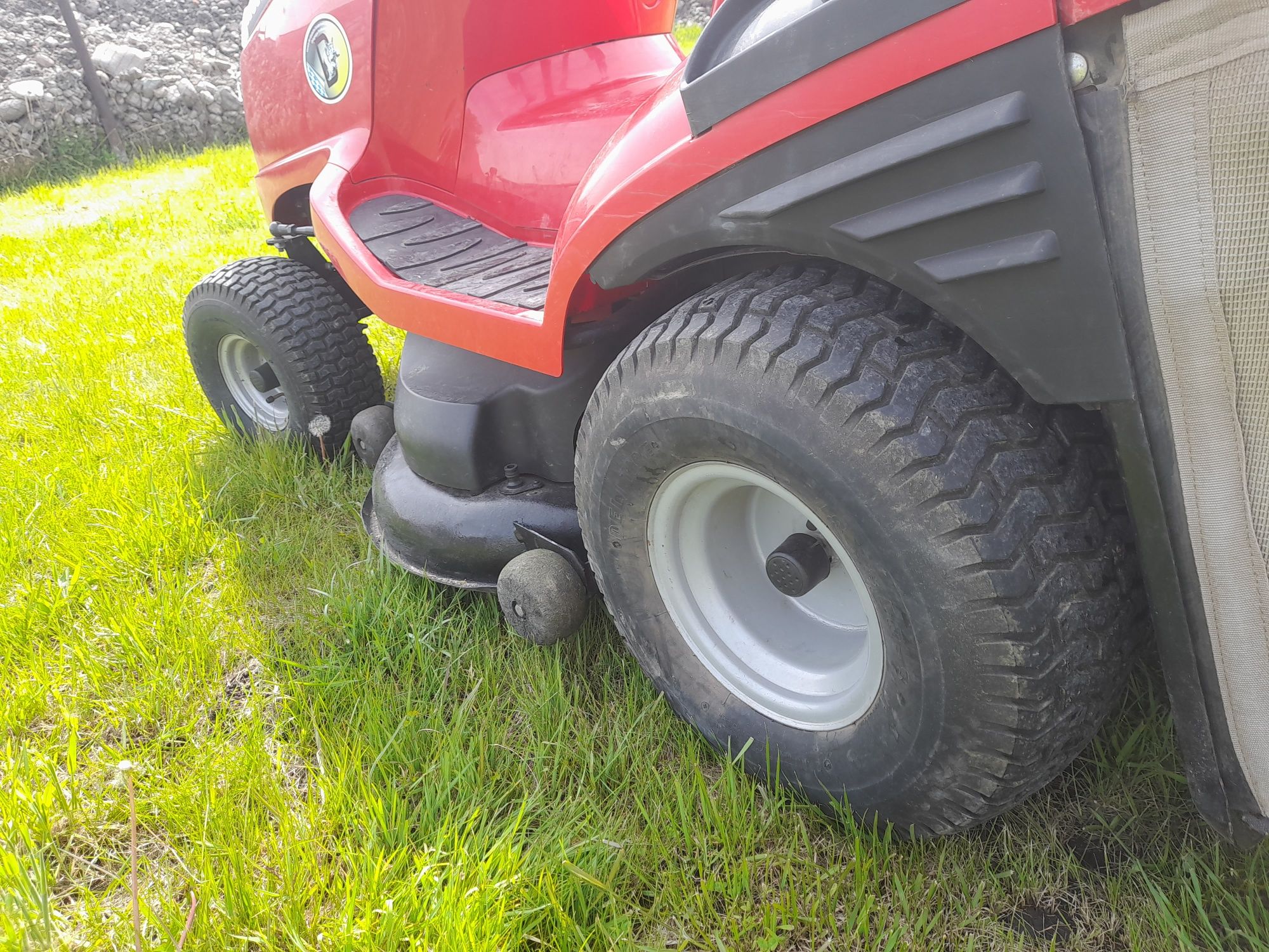 Vand tractoras de tuns iarba Honda