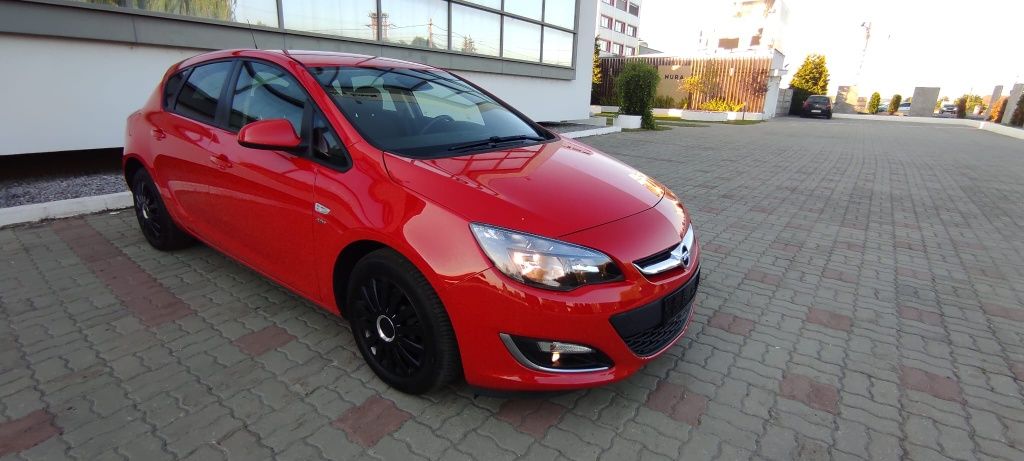 Opel Astra J- 2013-facelift -1.3 cdti 95 cp