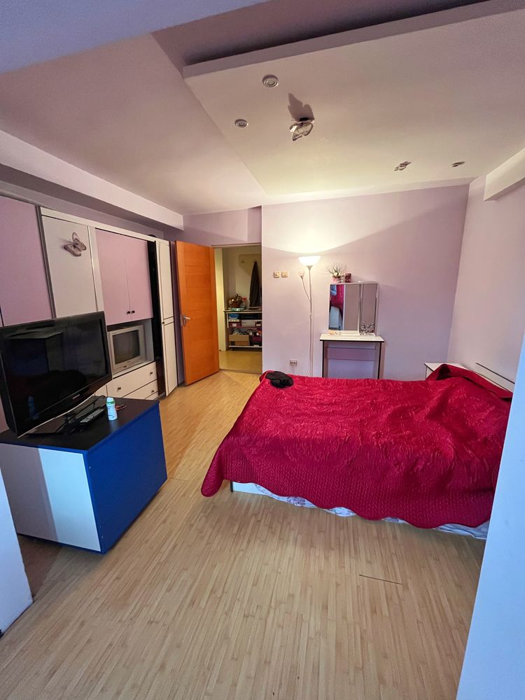 Vand Apartament 3 Camere Central