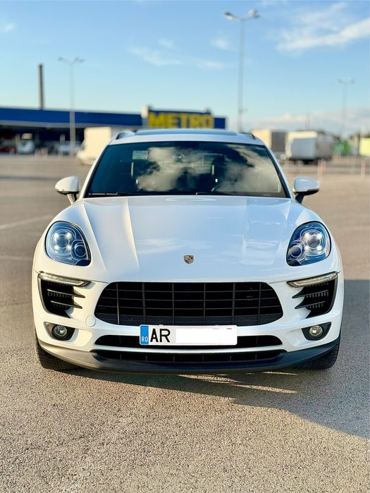 Schimb / Vând Porsche Macan GTS Chrono PDK PASM