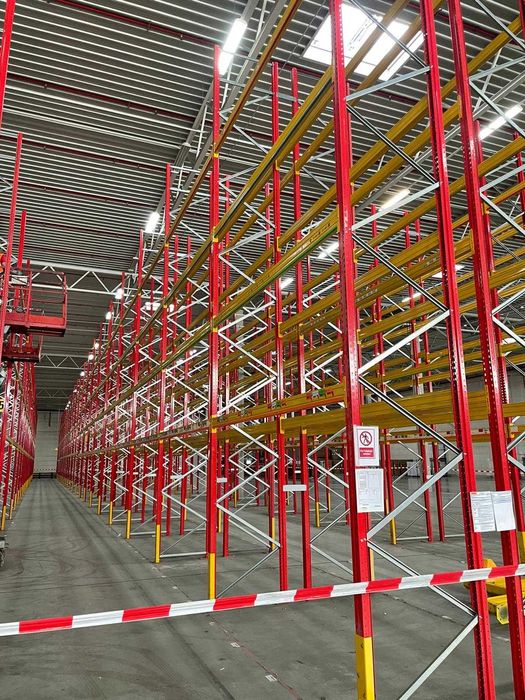 Rafturi depozit industriale