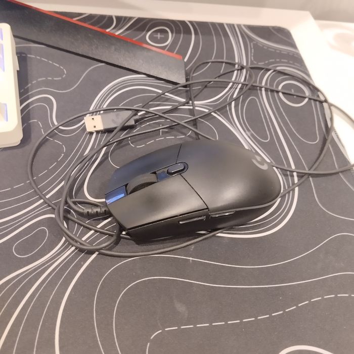 g102 черная , без деффектов