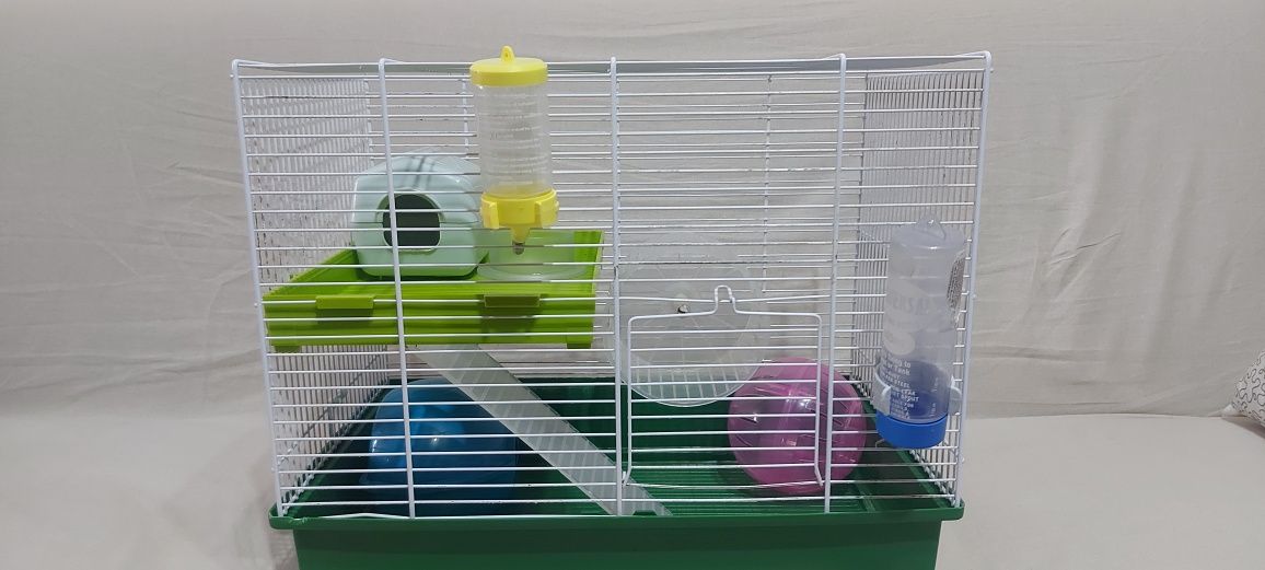 cusca hamster cu accesorii