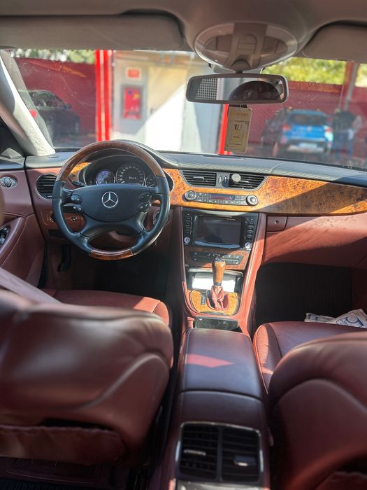 Vand Sau Schimb Mercedes CLS
