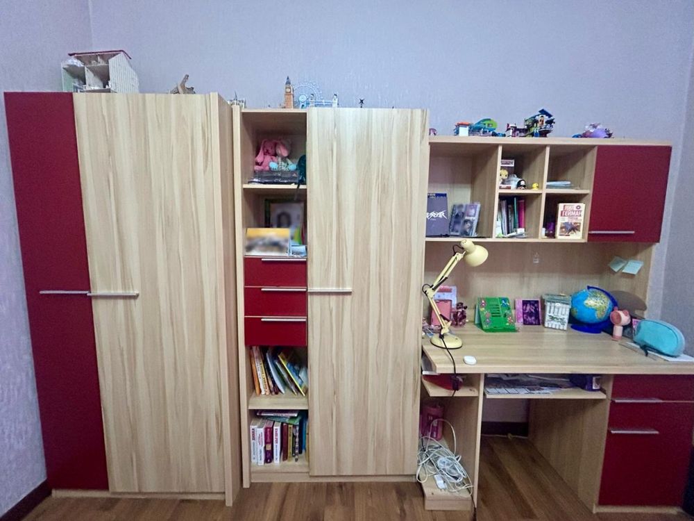 Мебель в детскую.