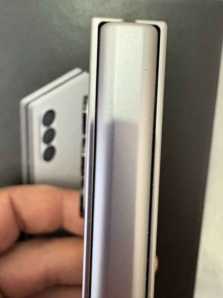 Продавам Samsung Z Fold 6 , 256 GB, Silver shadow