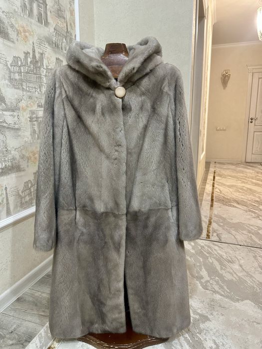 Продаю шикарную норковую шубу