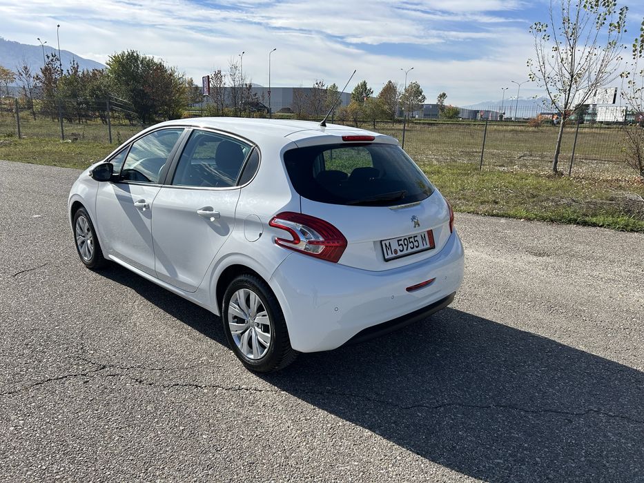 Peugeot 208 Active benzina