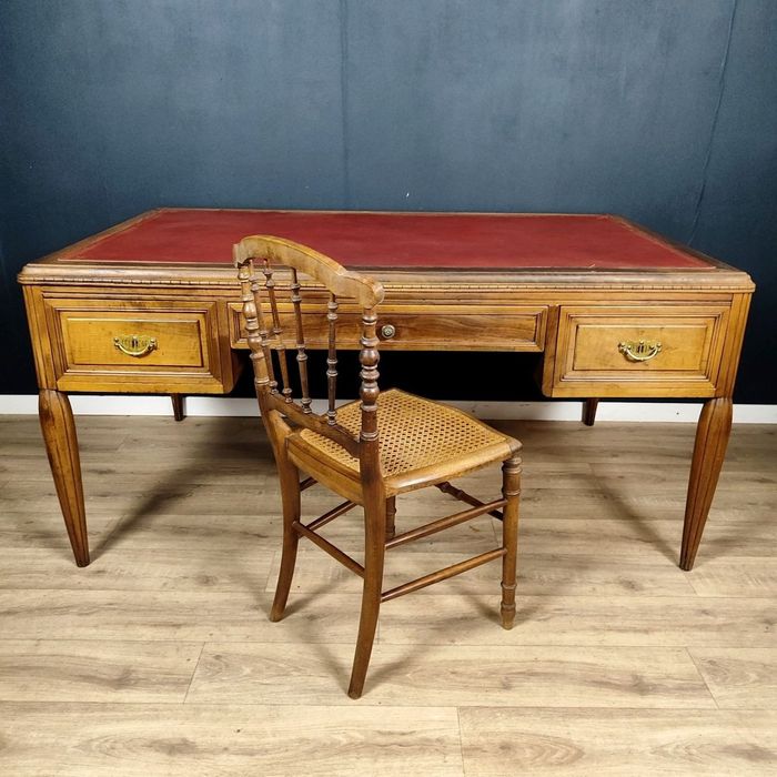 Firma tapitam Birou cu piele naturala de la