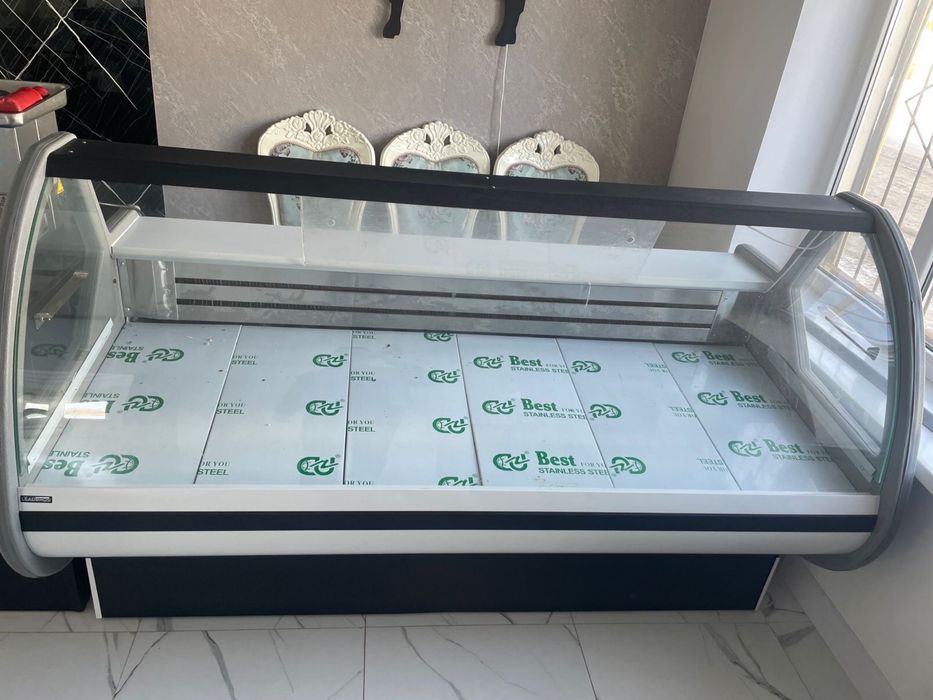 витрина холодильник