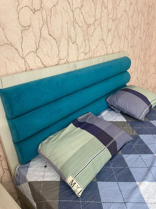 Продается Кровать .Стол стульчики угловой шкаф