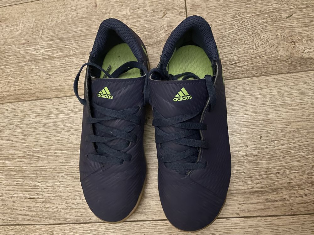 Ghete Adidas sala fotbal Marime 33/5