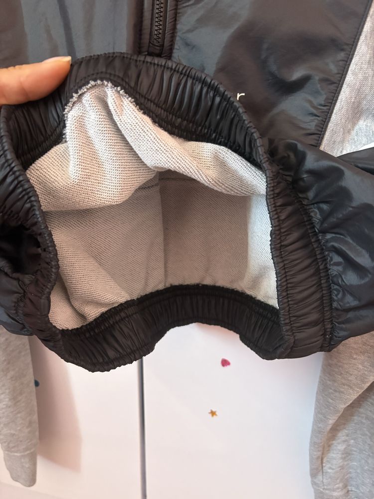 Дамски суитчър Nike черно и сиво