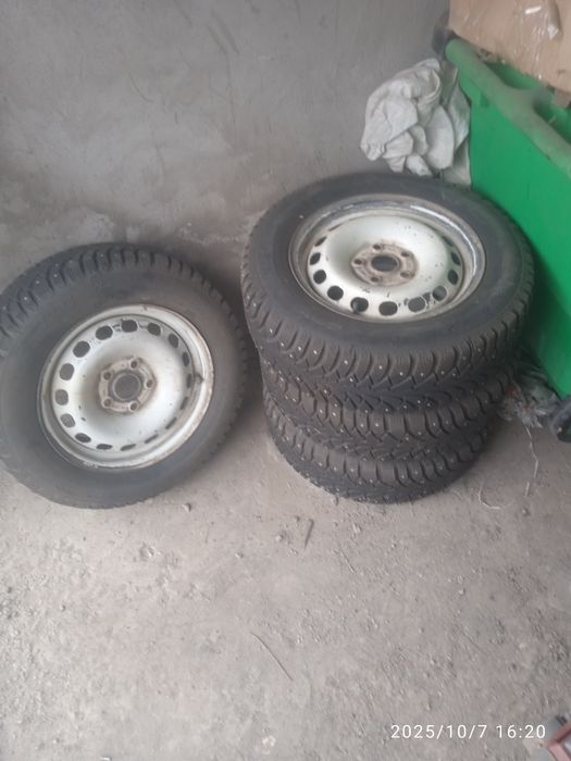 Продам шины с дисками