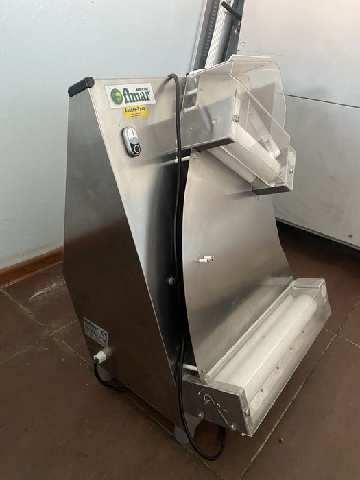 Тестораскаточный аппарат