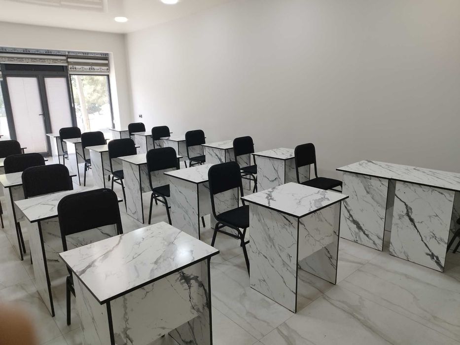 O‘quv markazi uchun yangi parta, stul, doska va ofis to'liq sotuvda