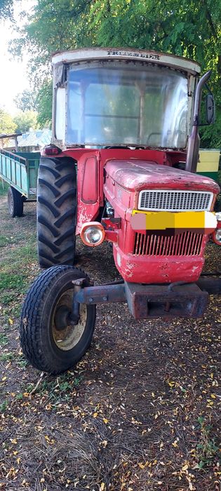 Vând Tractor Fiat 640