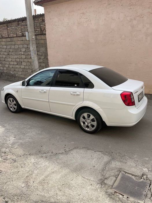 Срочно продаю свой машина