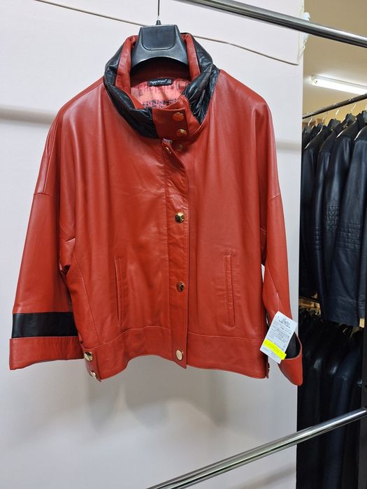 Дамски кожени якета