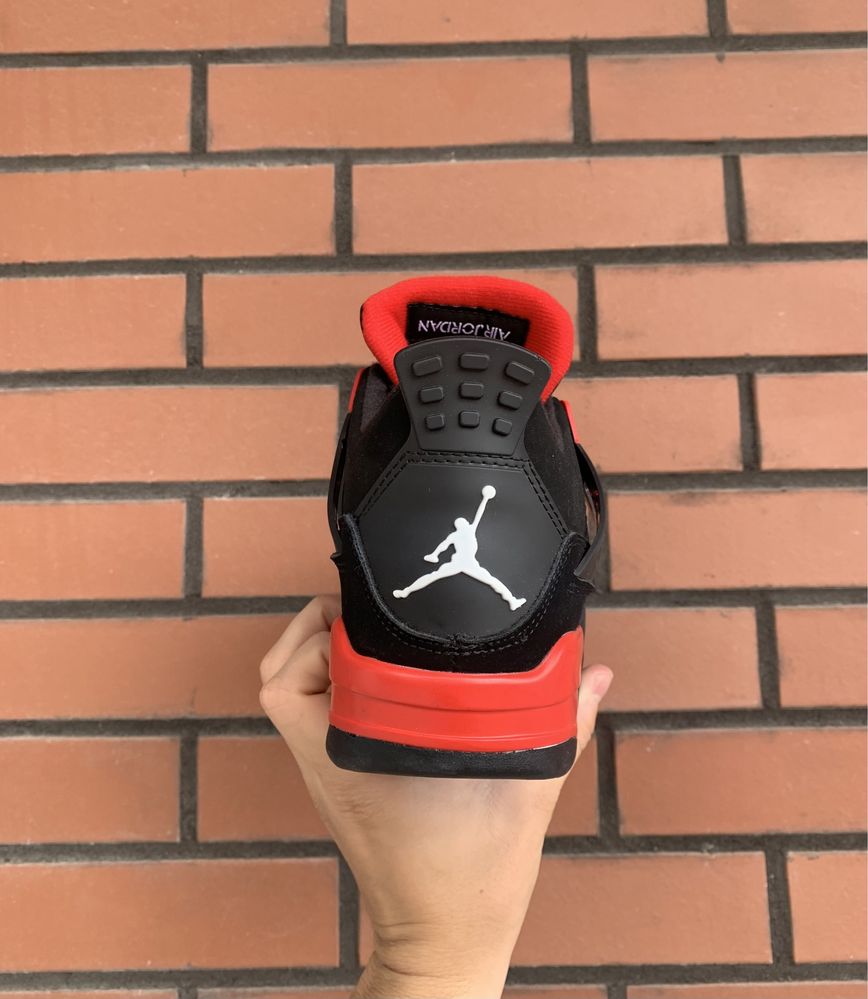 Sneakers Jordan 4 Retro Red Thunder