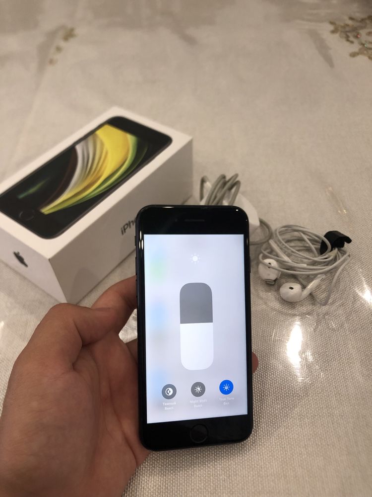 Iphone se 2020 74% 128GB