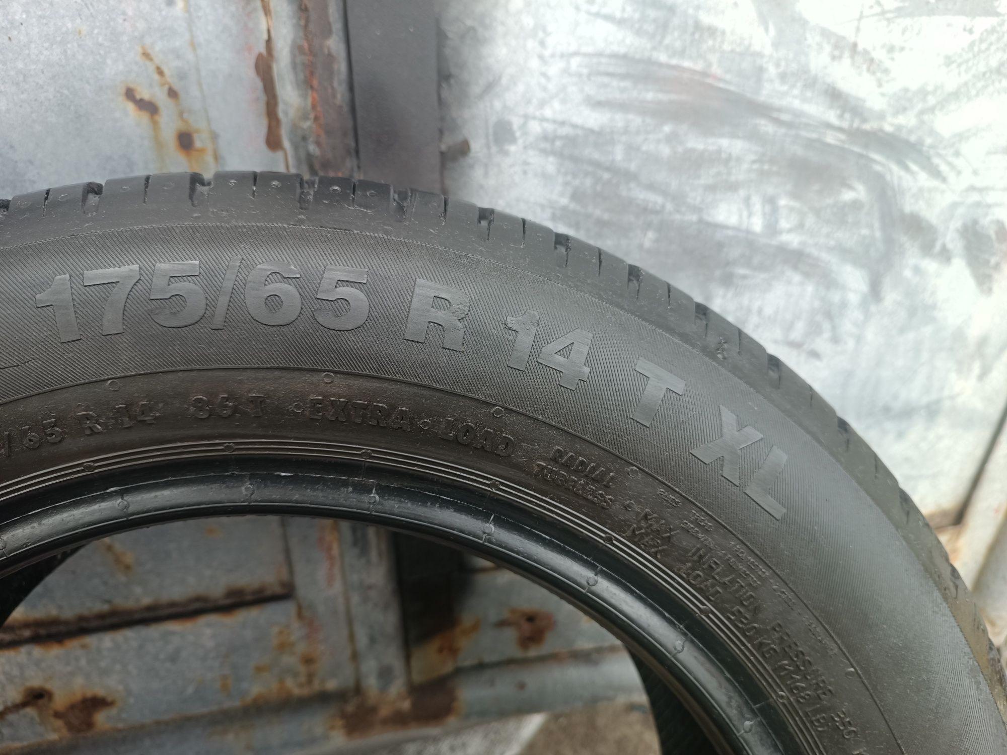 175/65/14 Continental